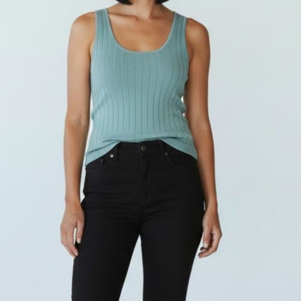 St John Sleeveless Tank Sweater XS Blue Scoop Neck Wool Blend Quiet Luxury Top